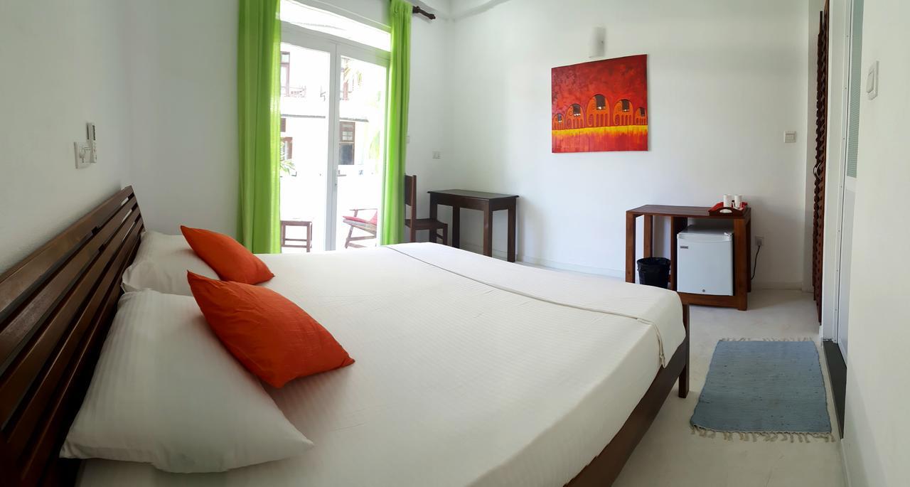 The Bed Hotel Hikkaduwa Ngoại thất bức ảnh