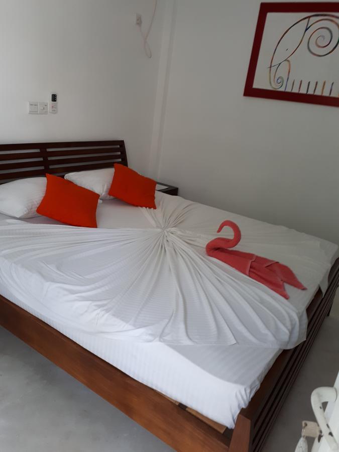 The Bed Hotel Hikkaduwa Ngoại thất bức ảnh