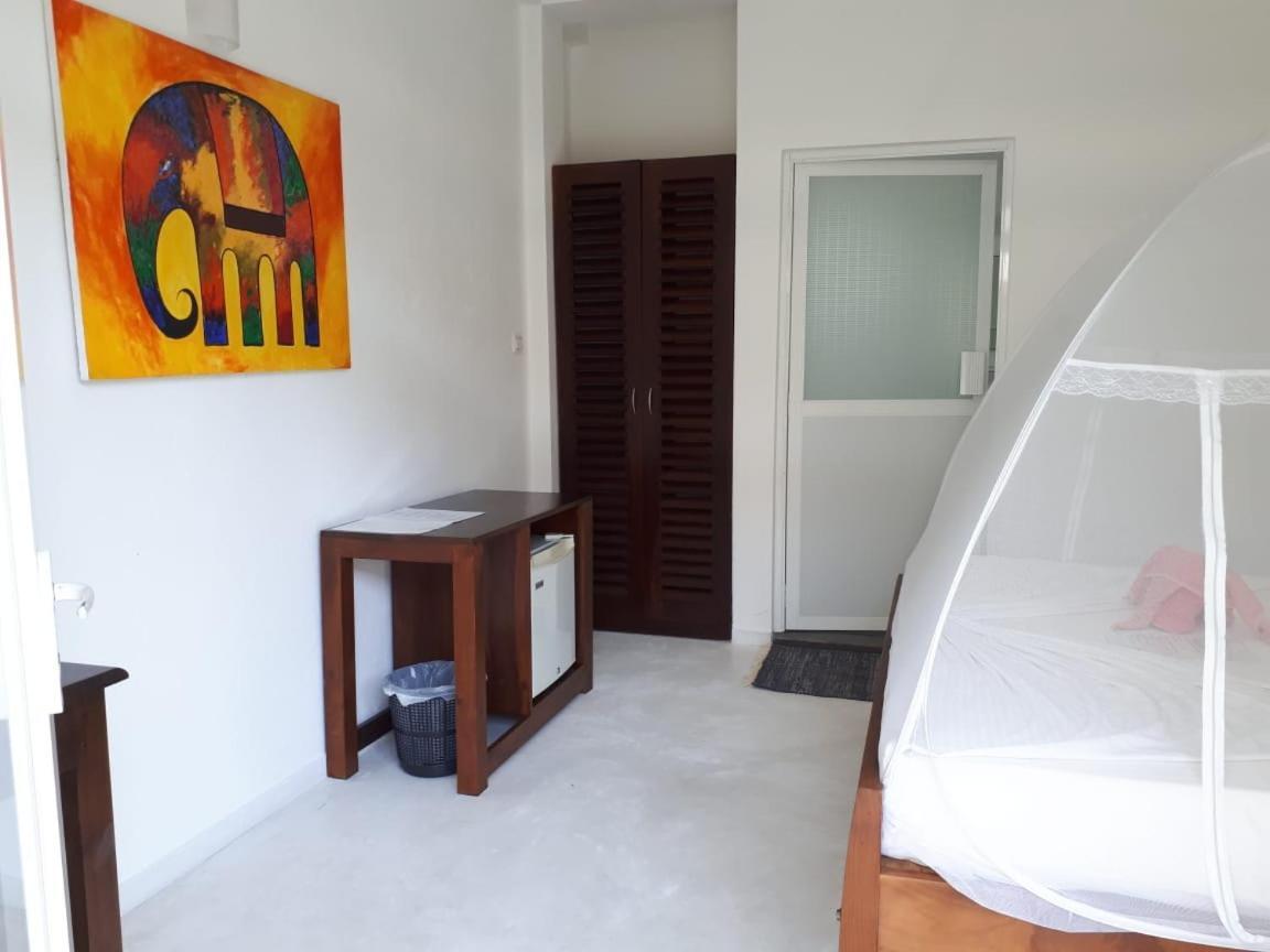 The Bed Hotel Hikkaduwa Ngoại thất bức ảnh